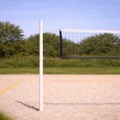 Beachvolleyballstolper med nett