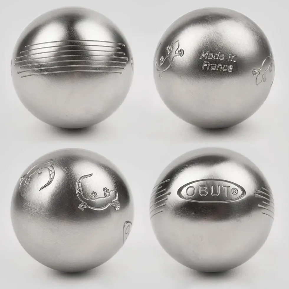Boule fritid med liten trekasse