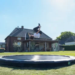 EXIT Silhouette Sports Bakketrampoline