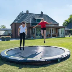 EXIT Silhouette Sports Bakketrampoline