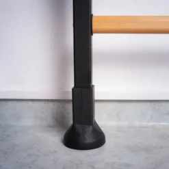 Ribbevegg BenchK 513 Svart